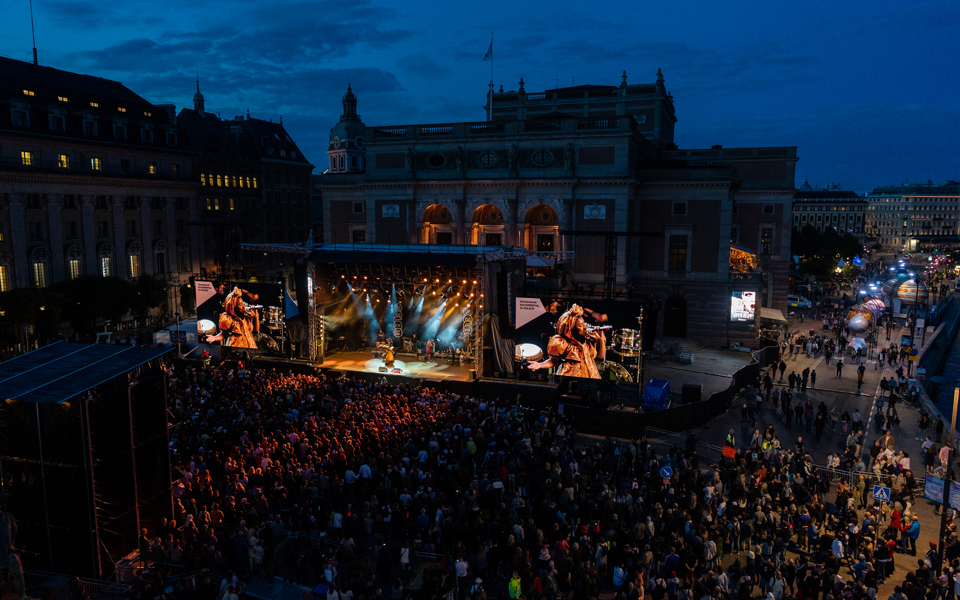 Scen vid Gustav Adolfs torg